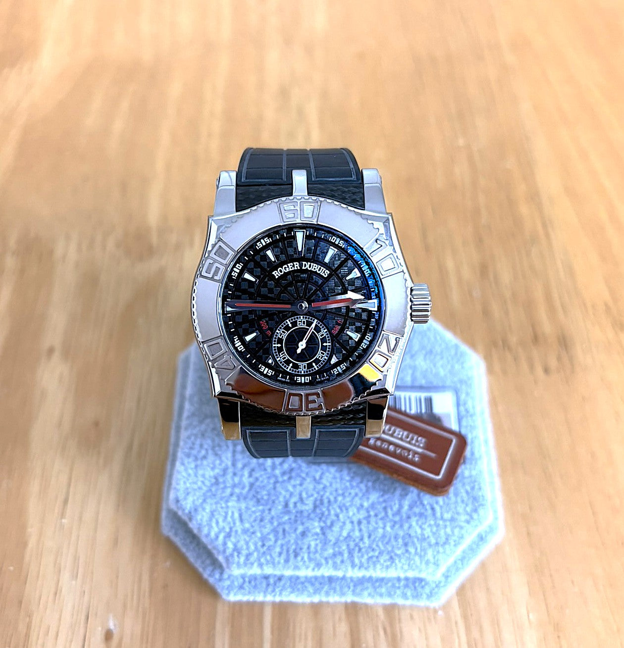 Roger Dubuis Sympathie Easy Diver SE40.14.9/0 K9.53R SS/WG