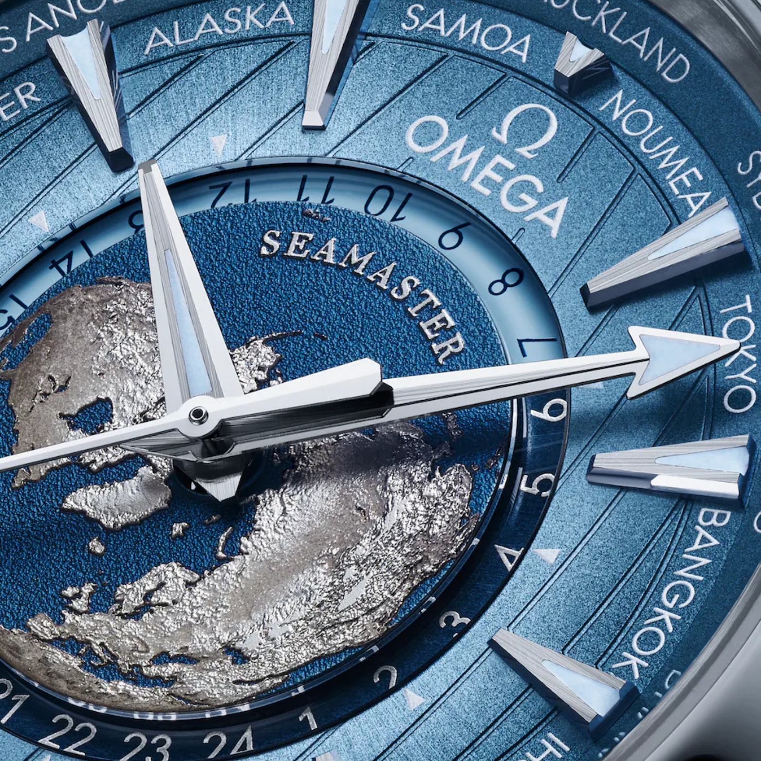 Omega Seamaster Aqua Terra Worldtimer 150m Co-axial Master Chronometer GMT 220.10.43.22.03.002
