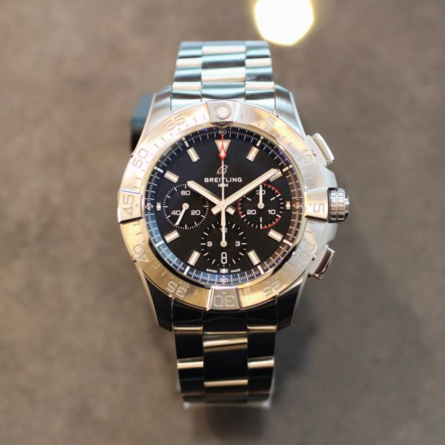 Breitling Avenger B01 Chronograph 44 AB0147101B1A1