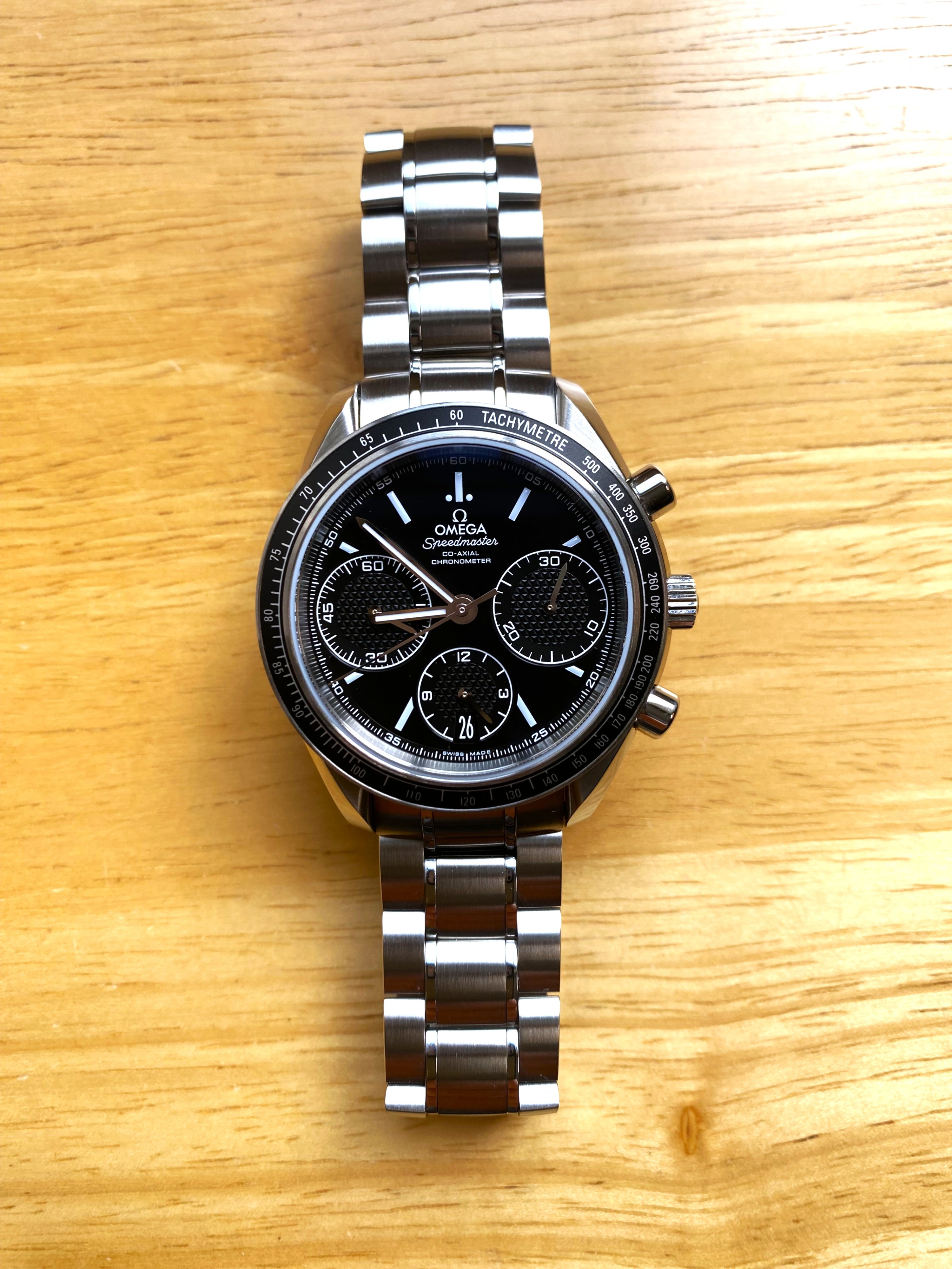 Omega Speedmaster Racing 326.30.40.50.01.001 (used condition)