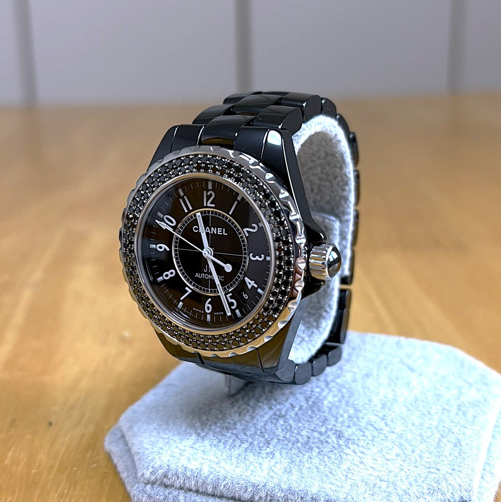 Chanel J12 H1417 (used condition)