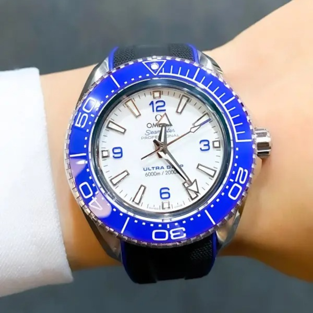 Omega Seamaster Planet Ocean 6000M 215.32.46.21.04.001