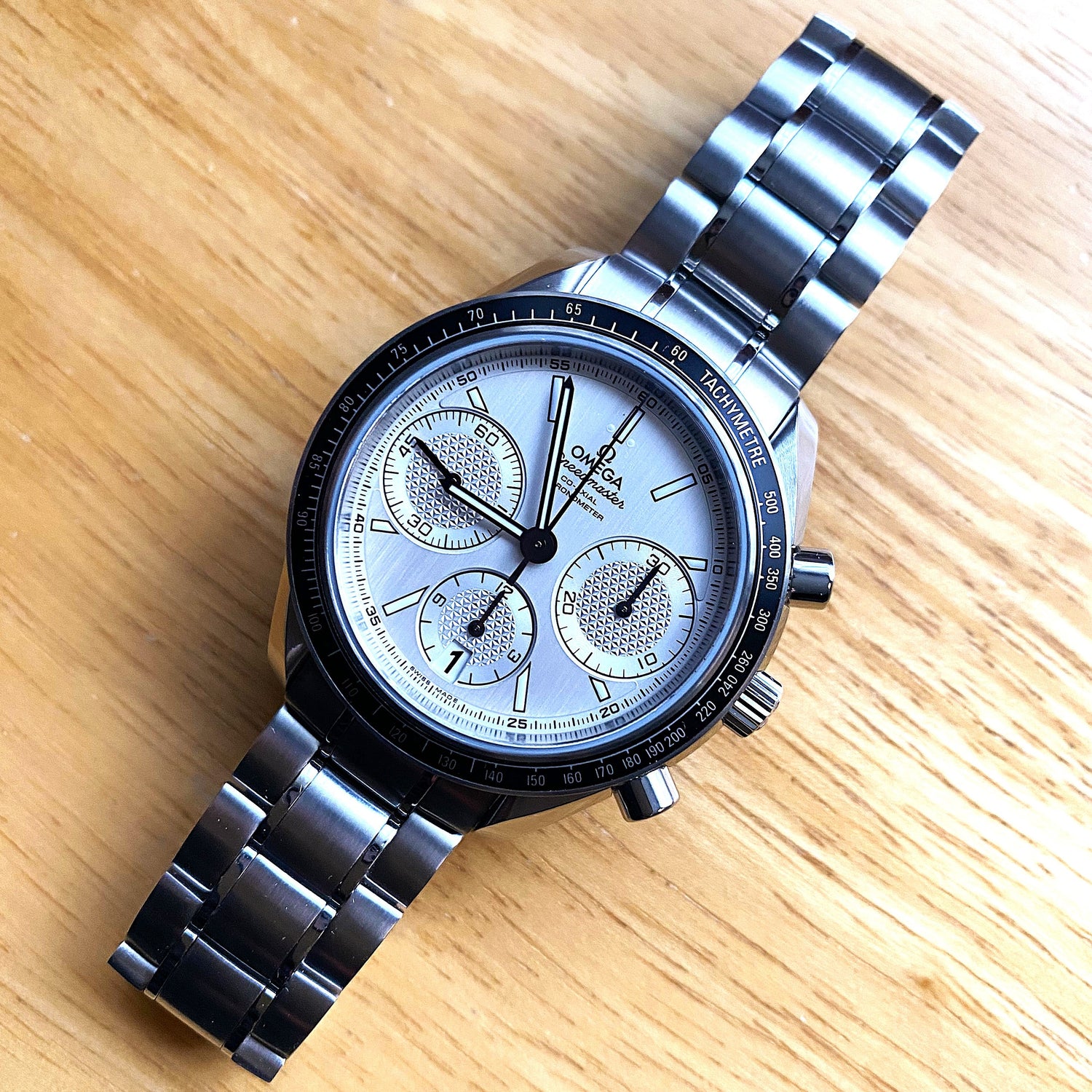 Omega Speedmaster Racing 326.30.40.50.02.001