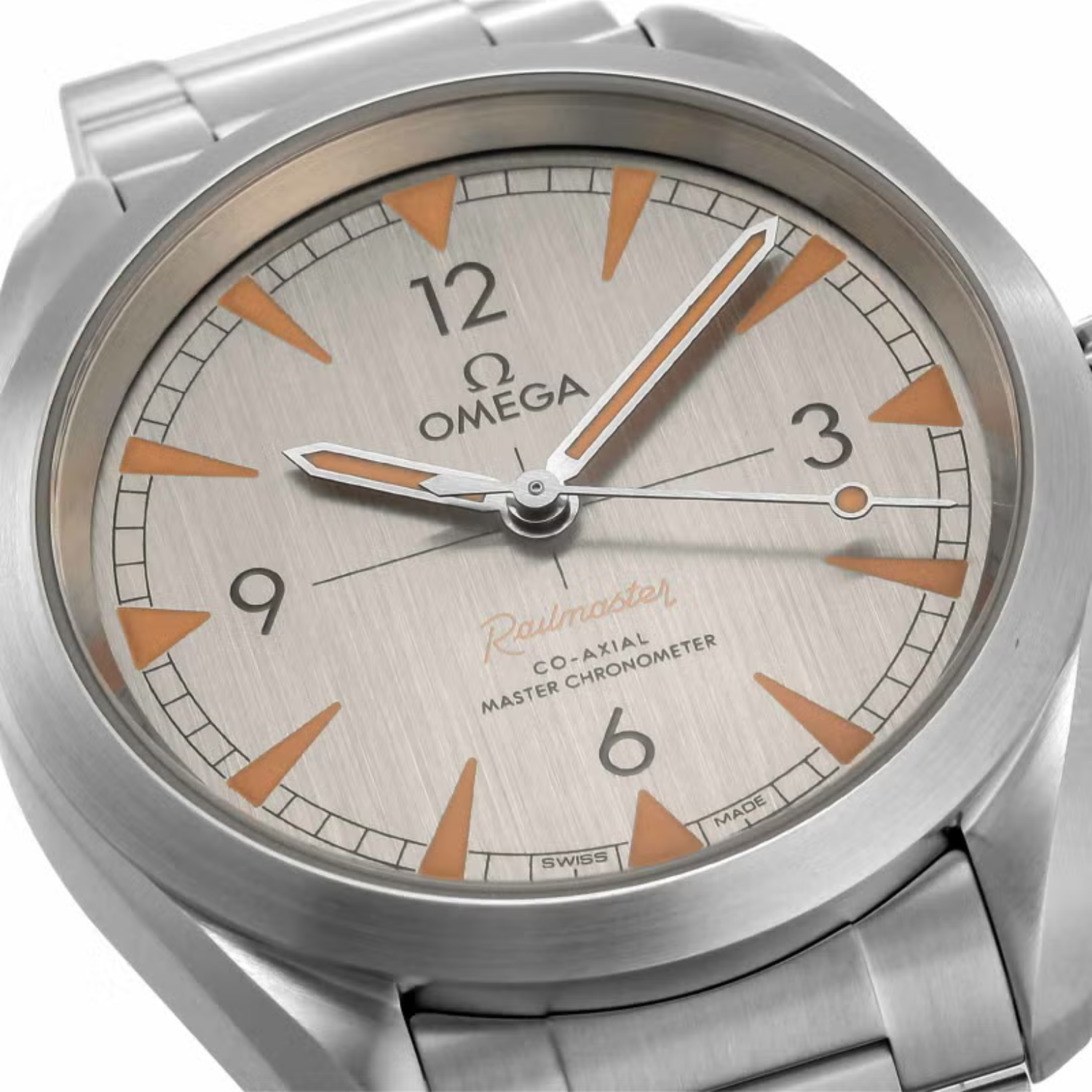 Why the Omega Seamaster Railmaster 220.10.40.20.06.001 Is One of the Best Value Luxury Watches Today