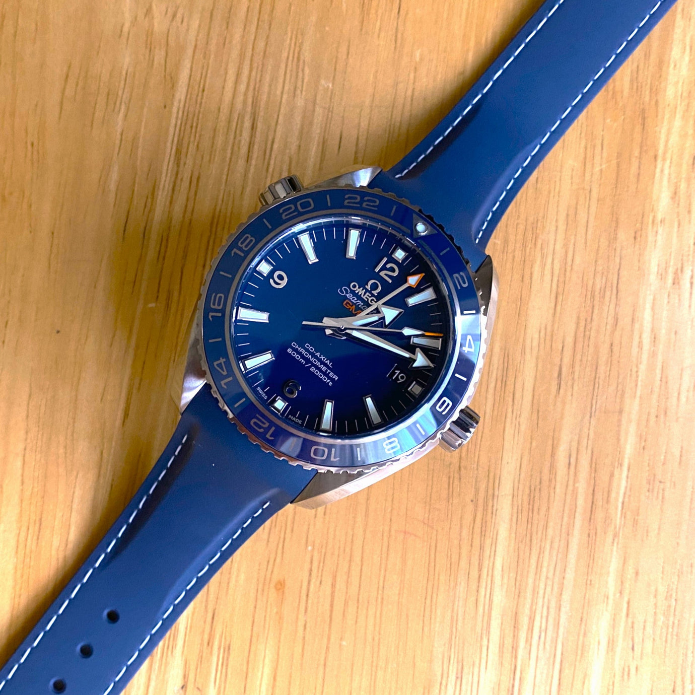 Omega Seamaster Planet Ocean 600m 232.92.44.22.03.001