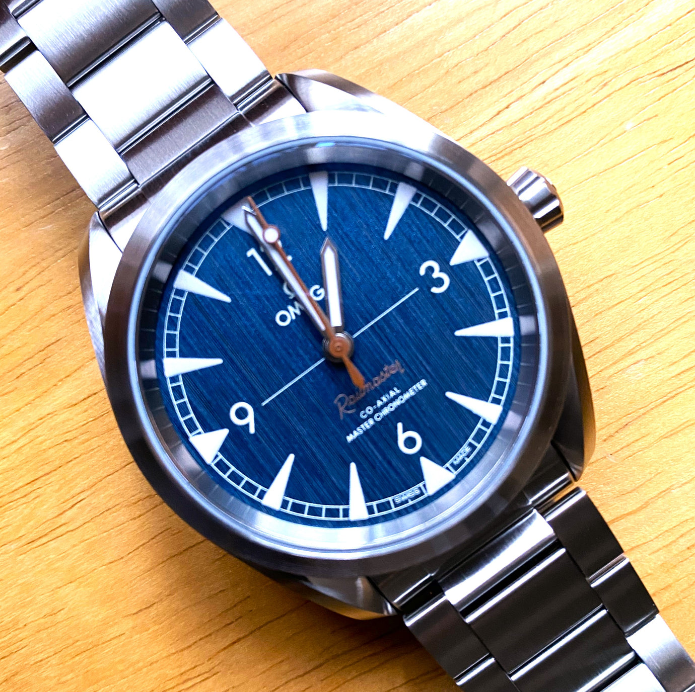 Omega Seamaster Railmaster Automatic Chronometer Blue Dial 220.10.40.20.03.001