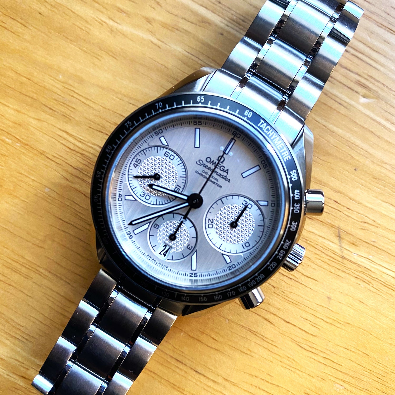 Omega Speedmaster Racing 326.30.40.50.02.001