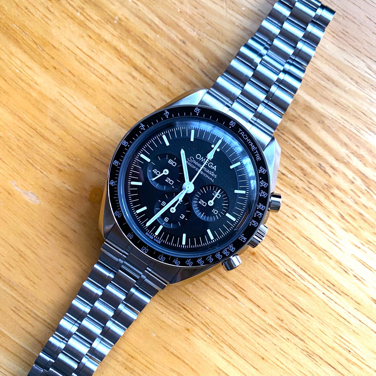 Omega Speedmaster Moonwatch Co-Axial Master Chronometer 310.30.42.50.01.001