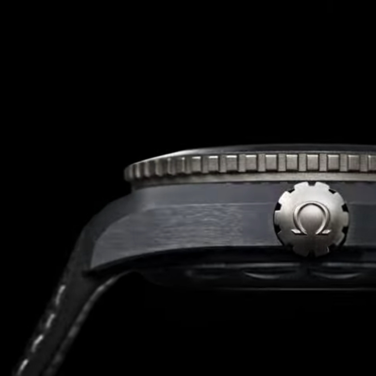Omega Seamaster Planet Ocean 600M 215.92.46.22.99.002 New Full Set