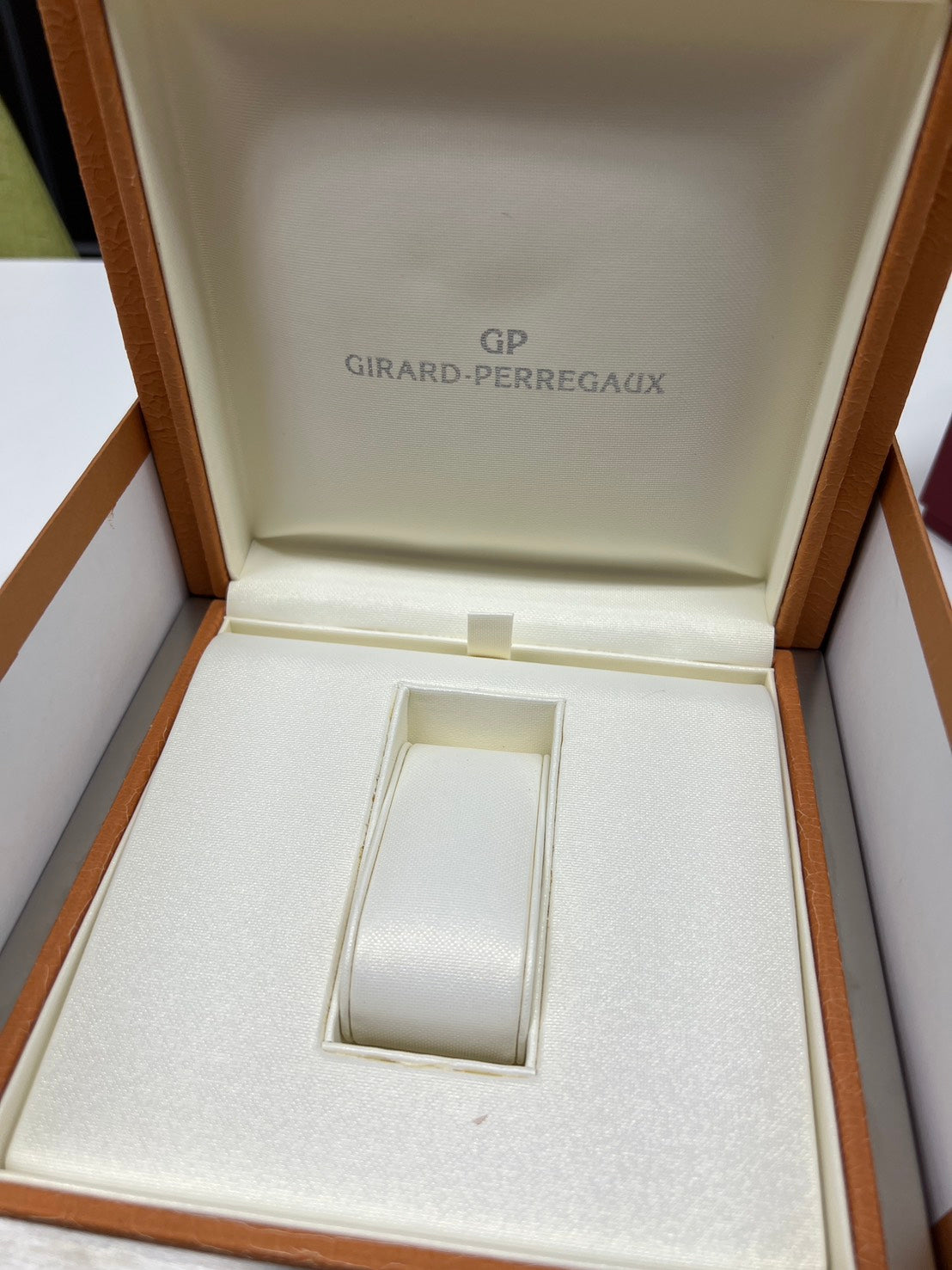 Girard Perregaux Sea Hawk II 49920.1.11.6146 Unworn / Full Set