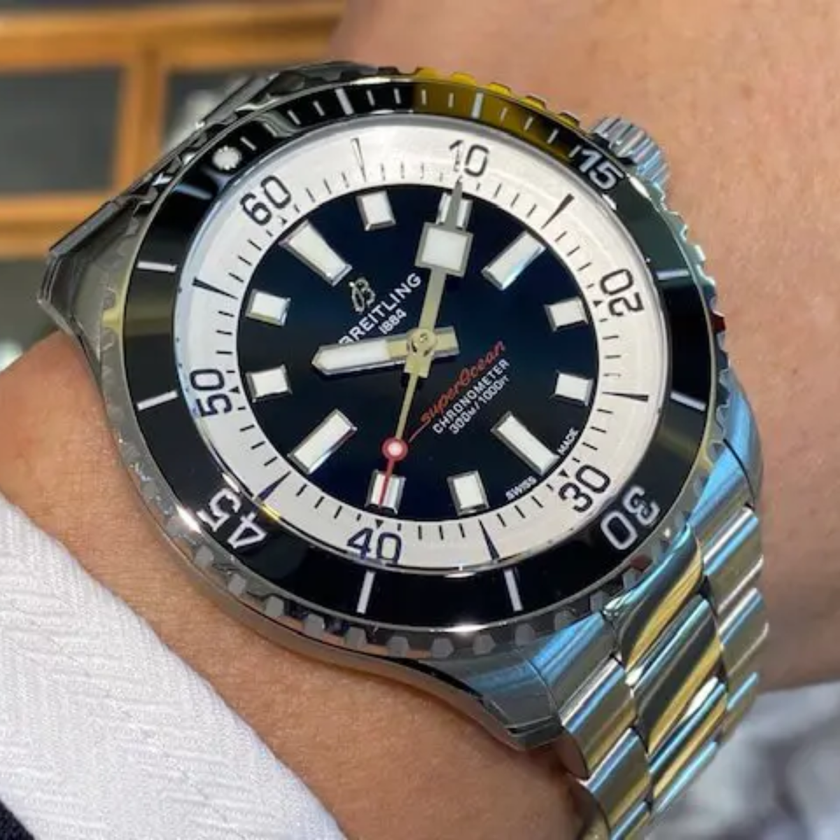 Breitling Superocean Automatic 44 A17376211B1A1 New Full Set