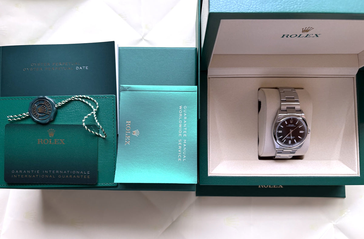 Rolex Oyster Perpetual 36 Black 126000 New Full Set