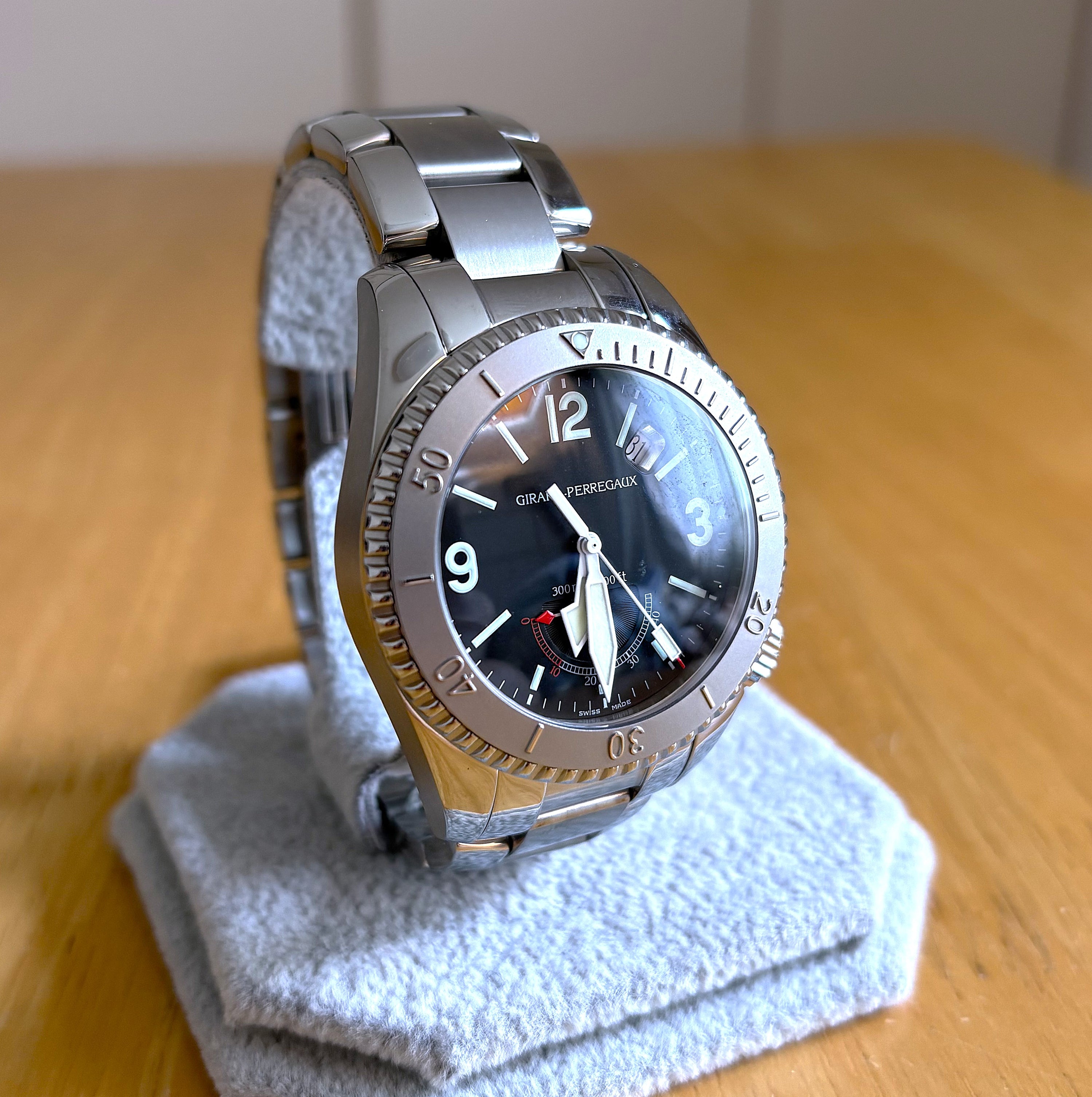Girard Perregaux Sea Hawk II 49920.1.11.6146 Unworn / Full Set