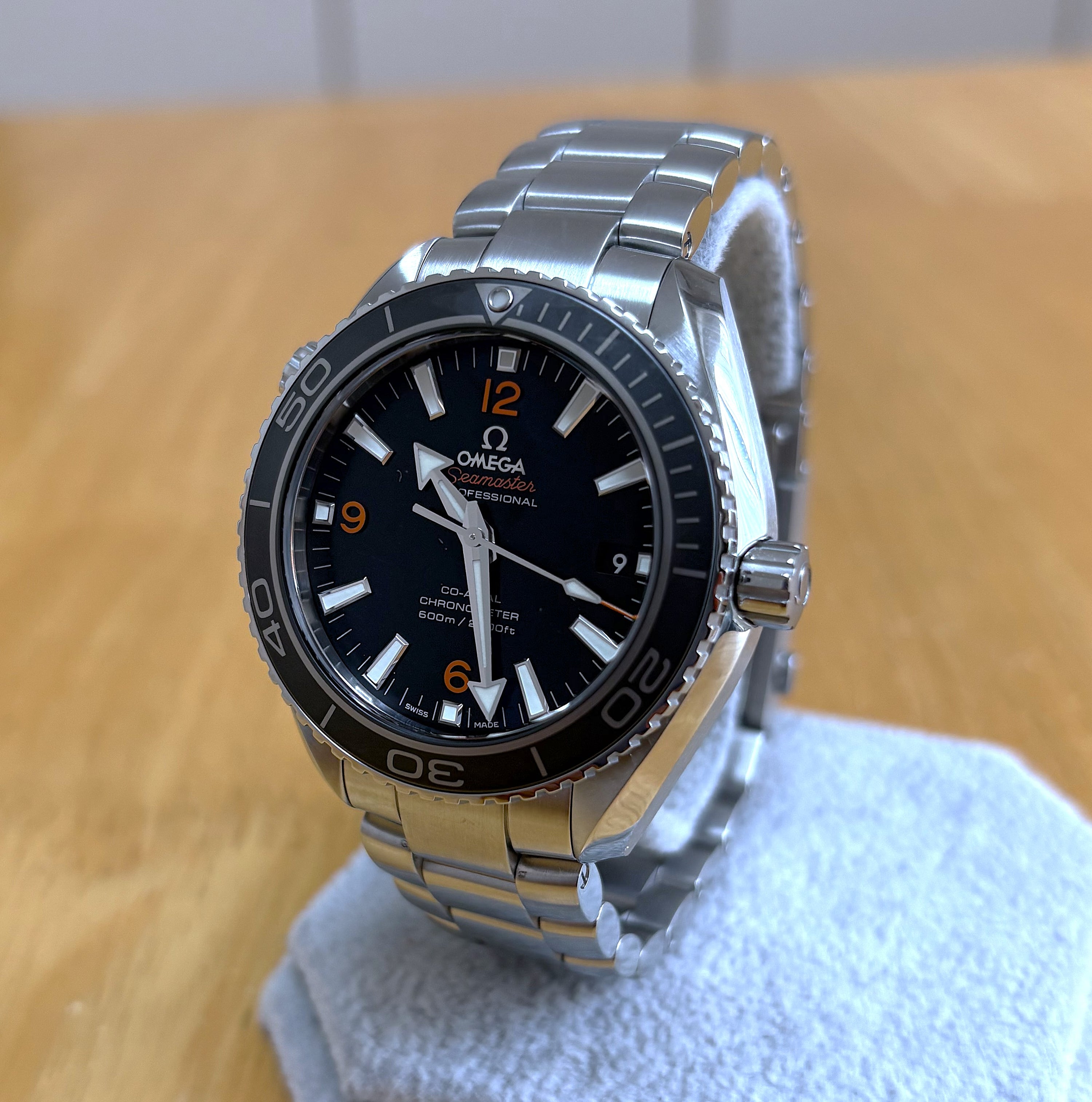 Omega Seamaster Planet Ocean 232.30.42.21.01.003 Unworn