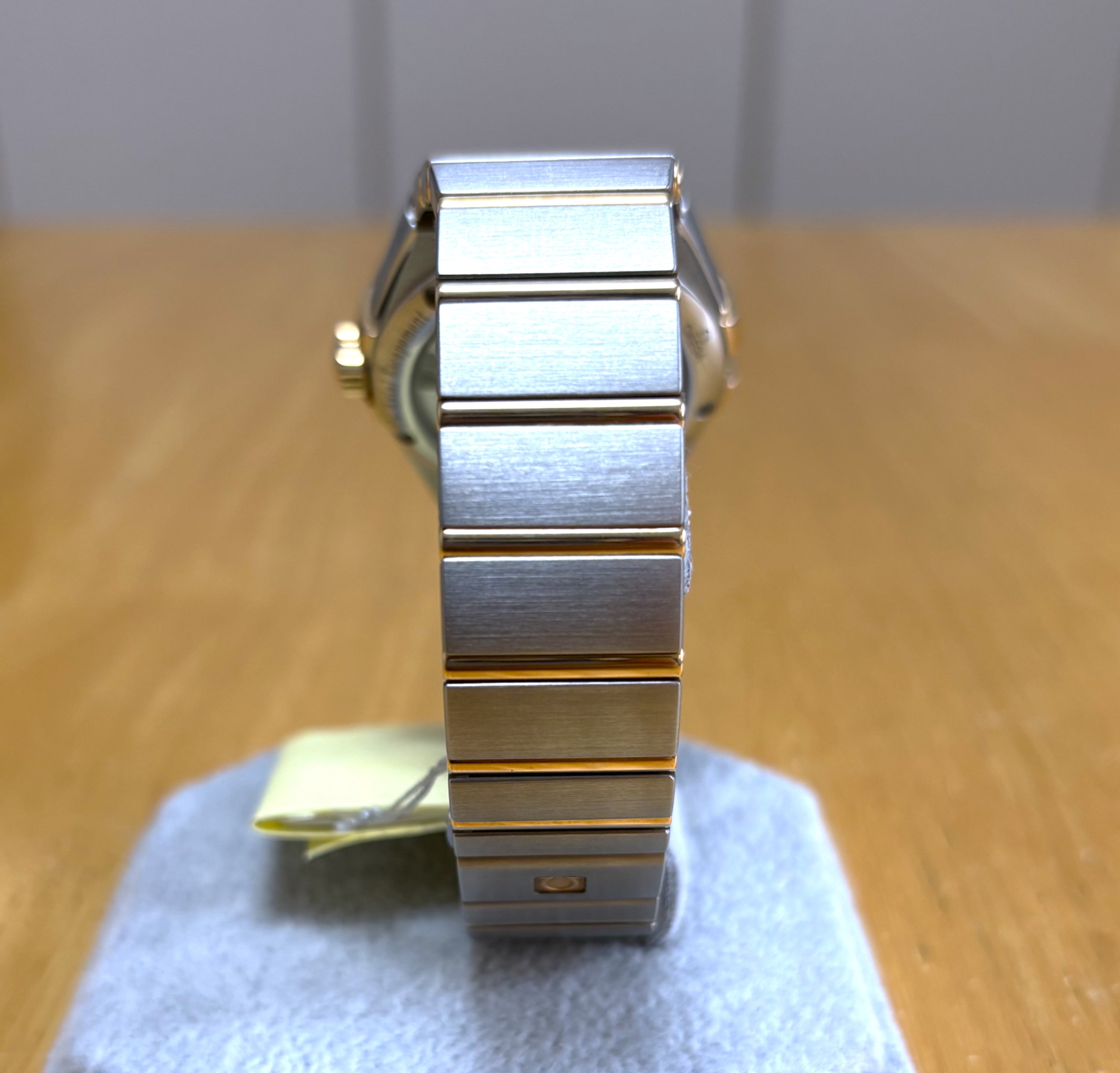 Omega Constellation Co-axial 123.20.38.21.01.001 Unworn