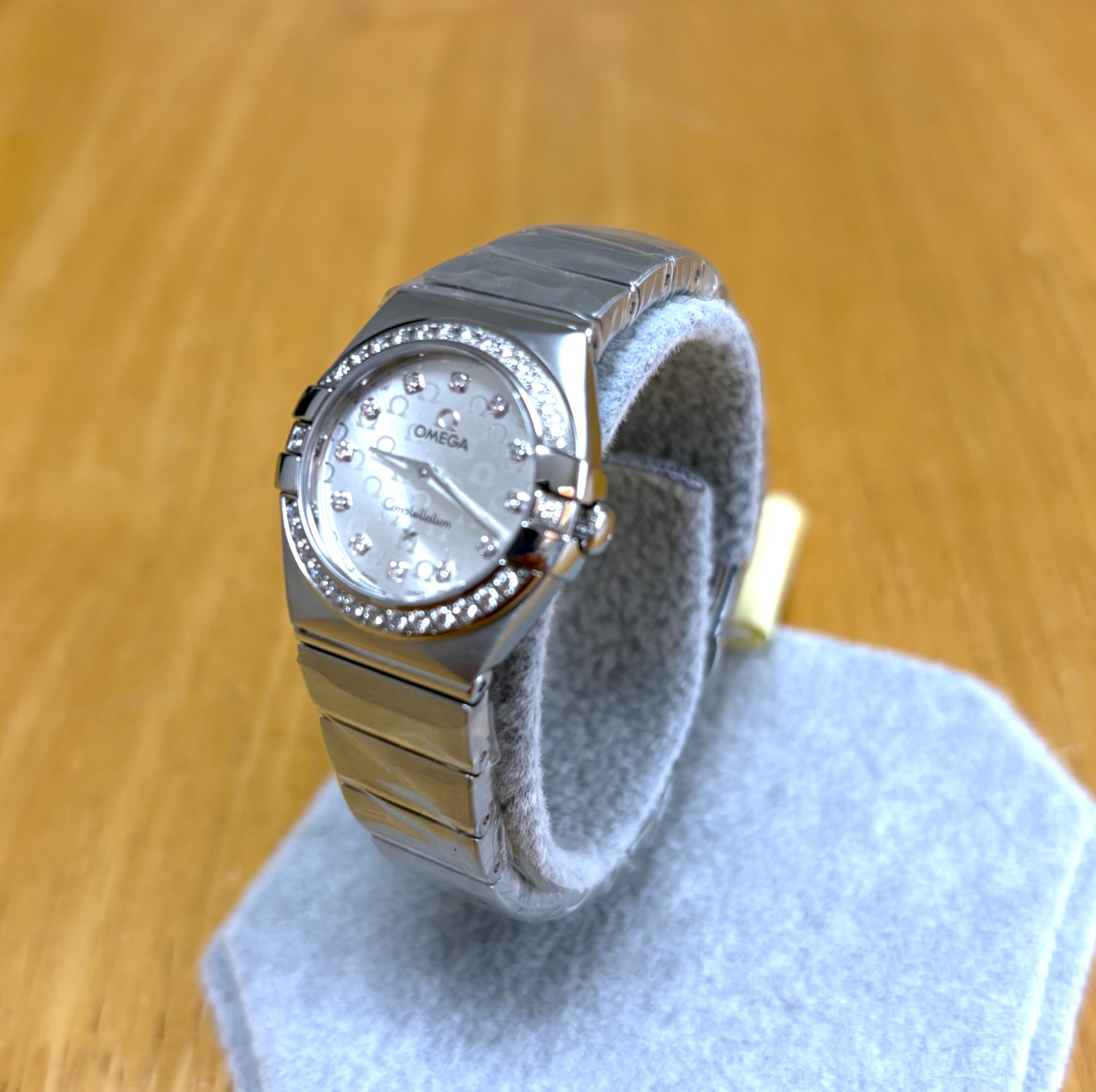 Omega Constellation Quartz 123.15.24.60.52.001 Unworn