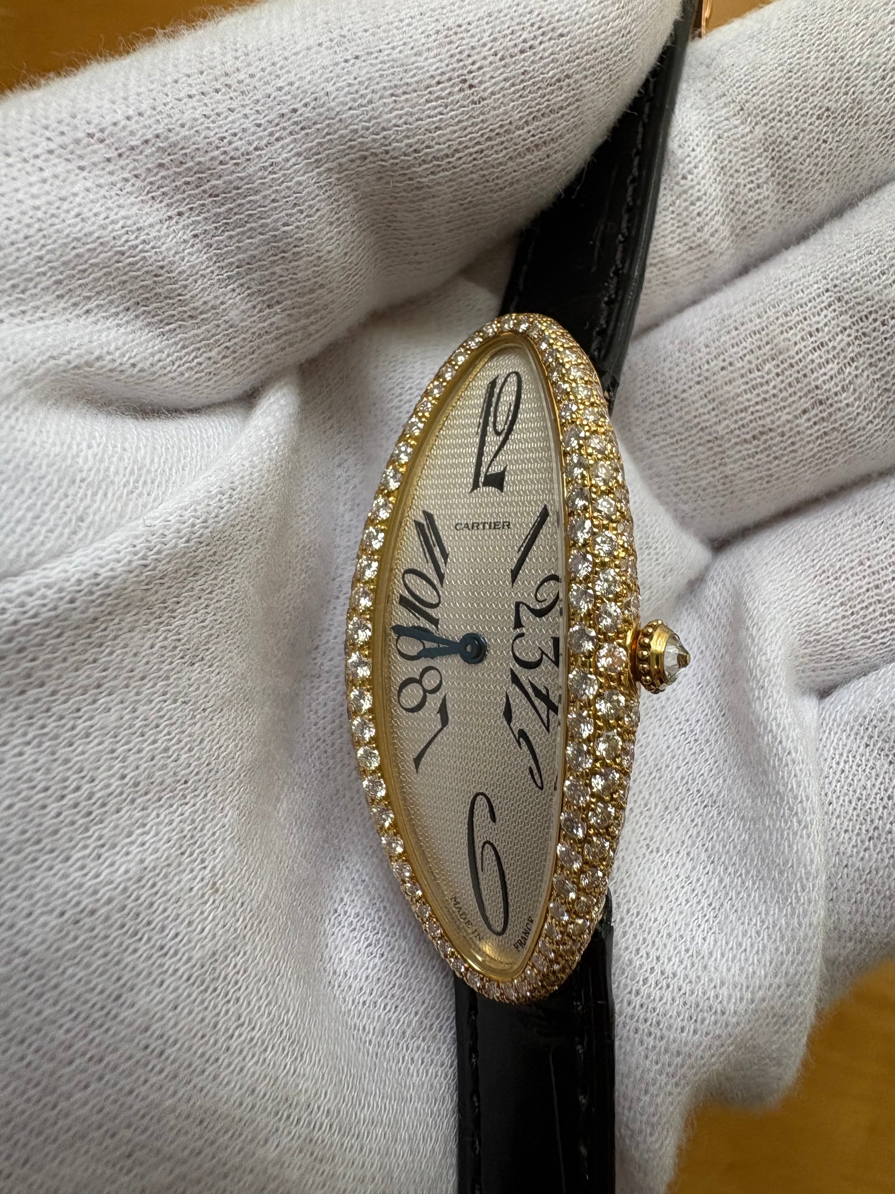 Cartier Baignoire Allongee WB512031 Unworn / Full Set