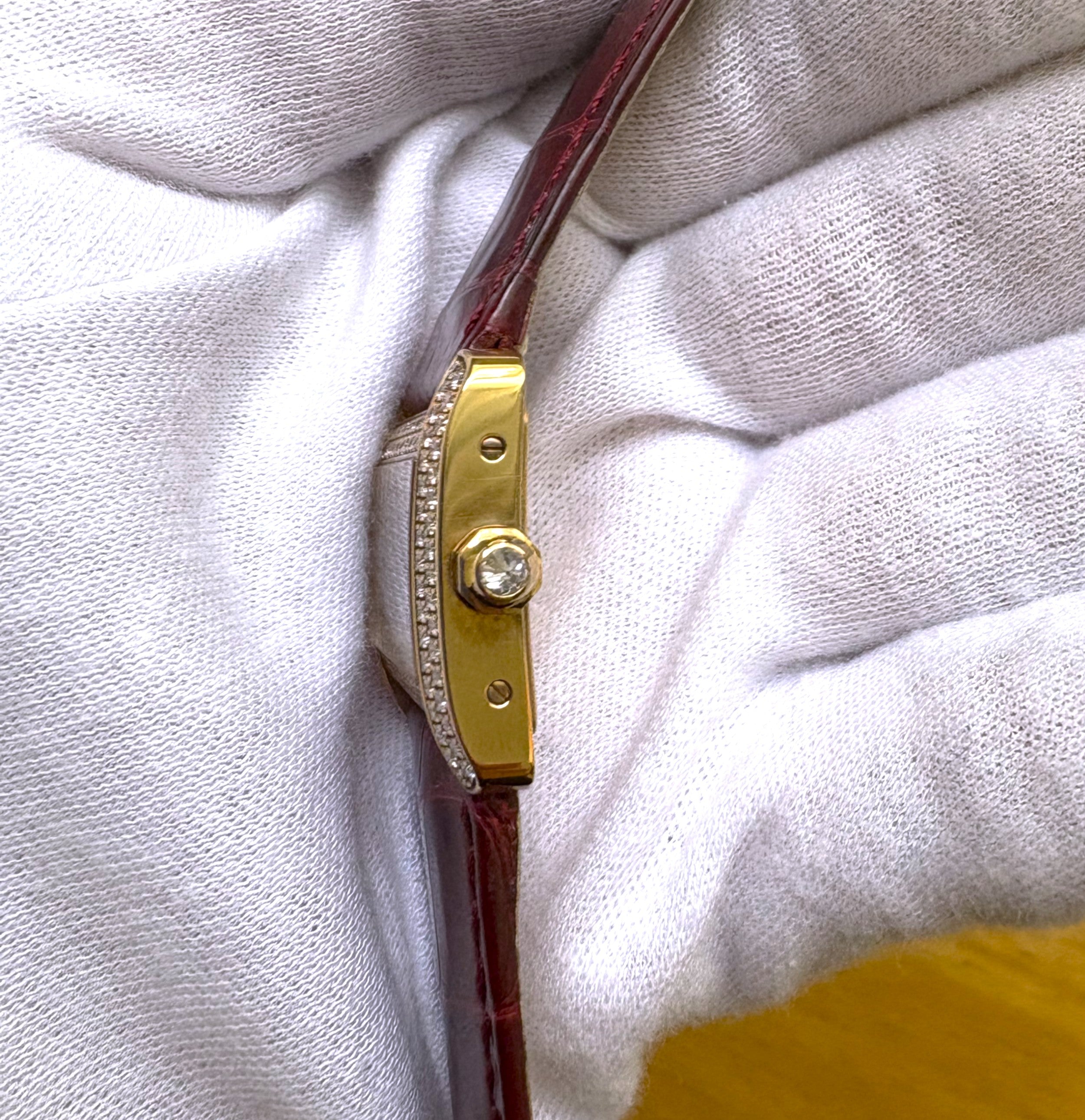 Cartier Mini Tank Divan WA301471 Unworn / Full Set
