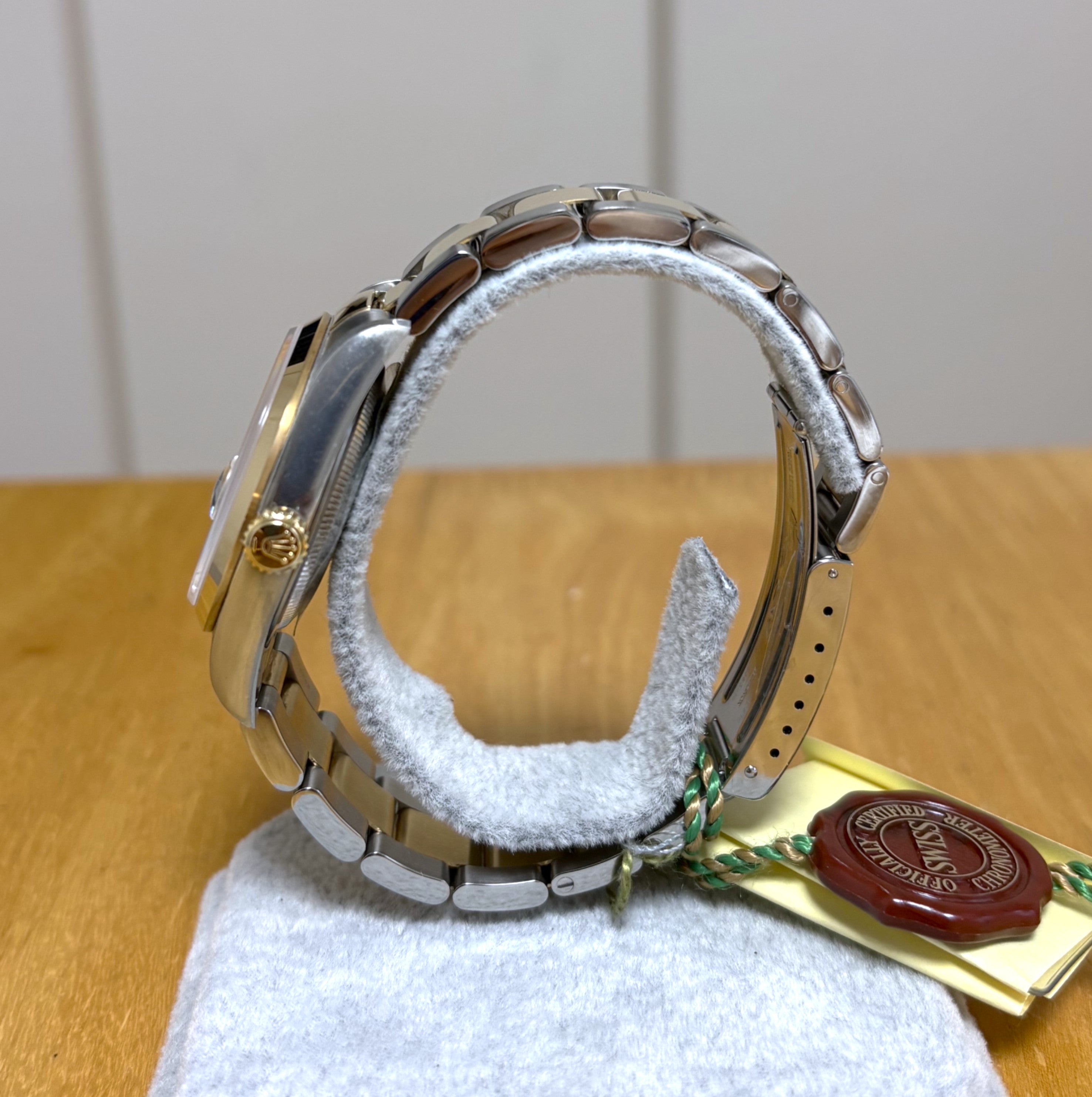Rolex Datejust 36mm Silver Dial with Diamond 16203G Unworn