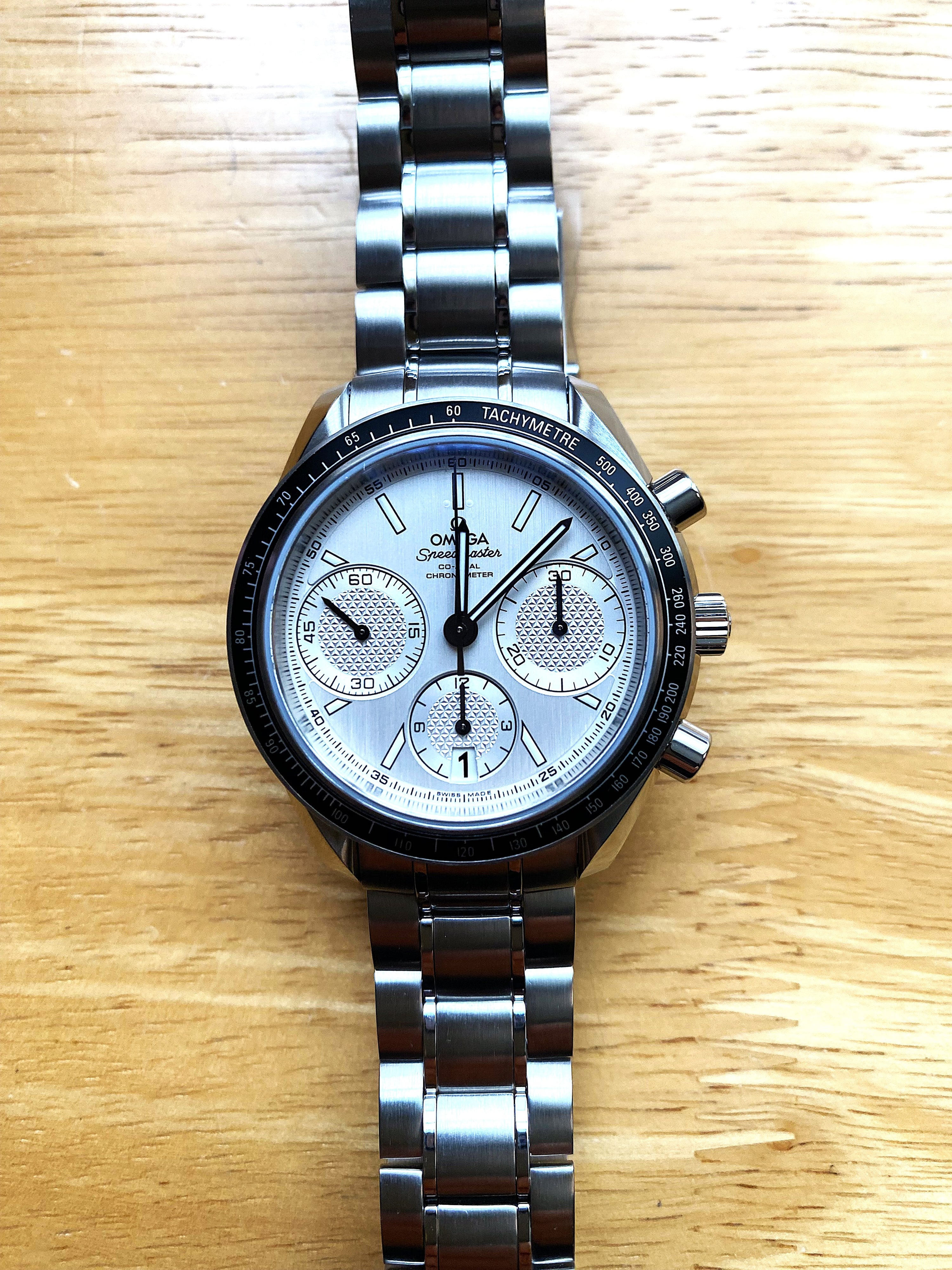 Omega Speedmaster Racing 326.30.40.50.02.001 (displayed item)