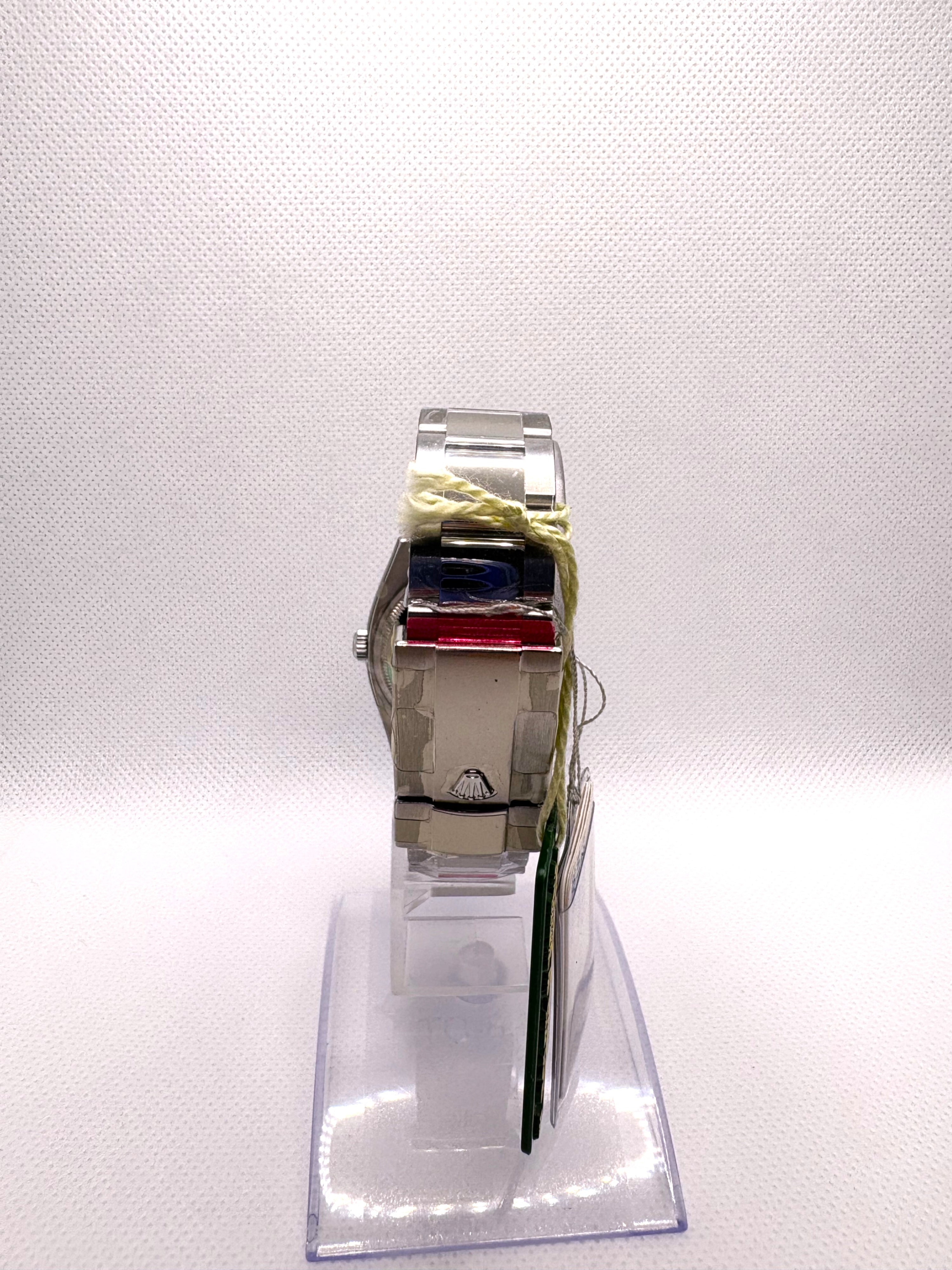Rolex Oyster Perpetual Date 115210