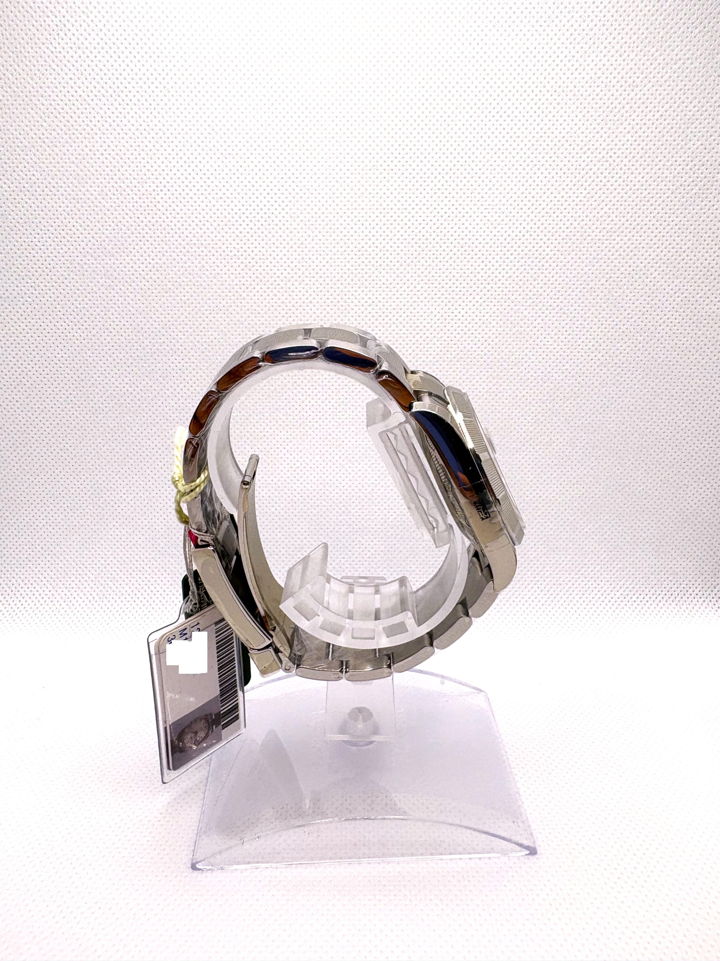 Rolex Oyster Perpetual Date 115210