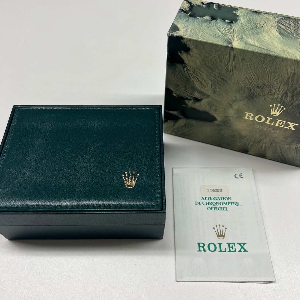 Rolex Oyster Perpetual Date 15223