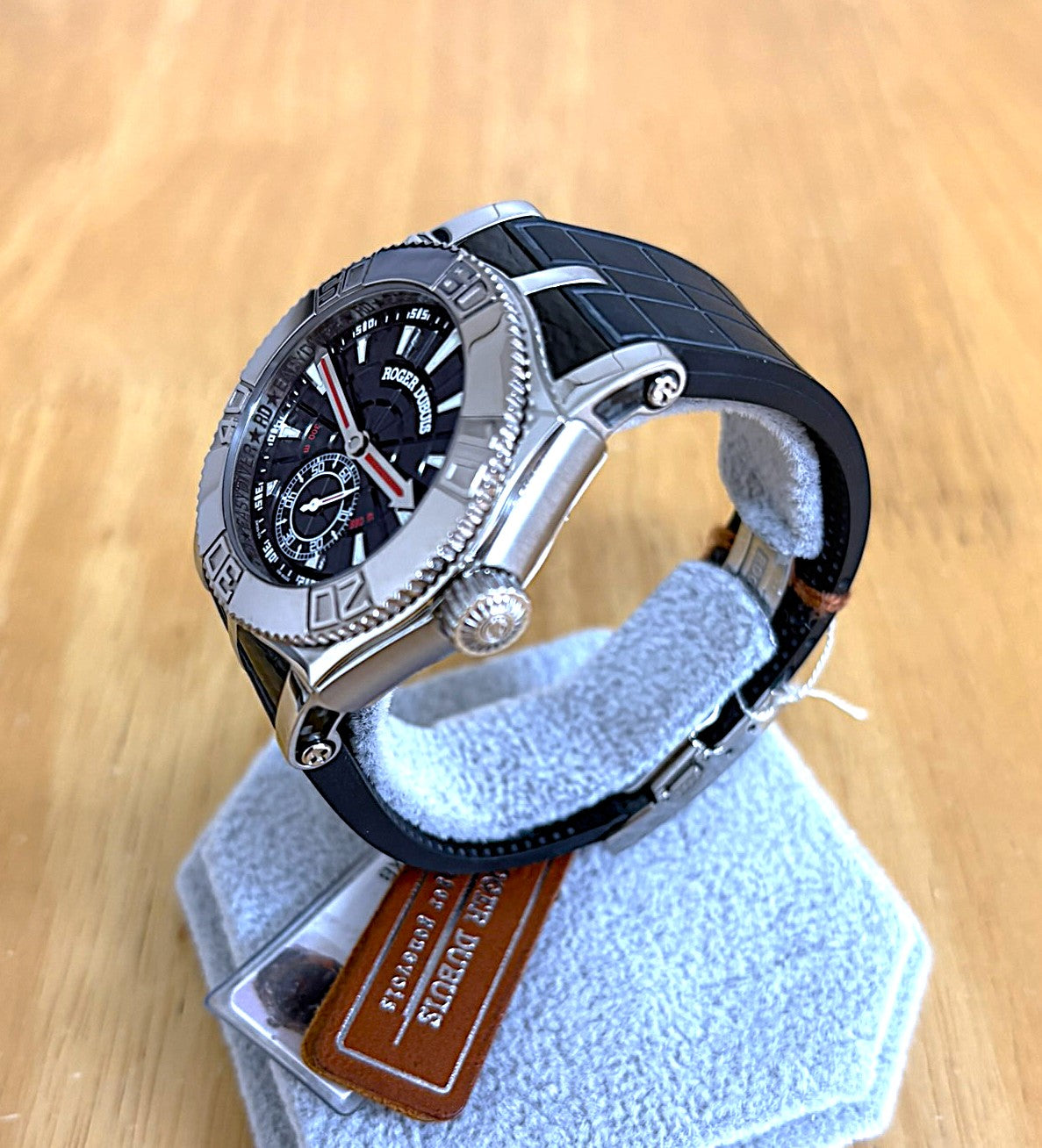 Roger Dubuis Sympathie Easy Diver SE40.14.9/0 K9.53R SS/WG — NOS / Full Set — 40mm