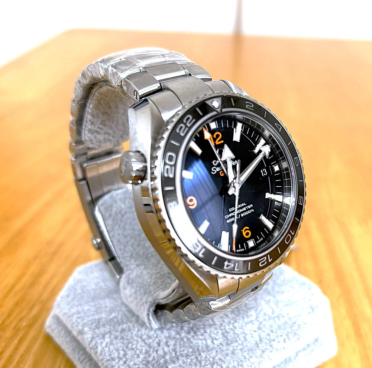 Omega Seamaster Planet Ocean 600M 232.30.44.22.01.002