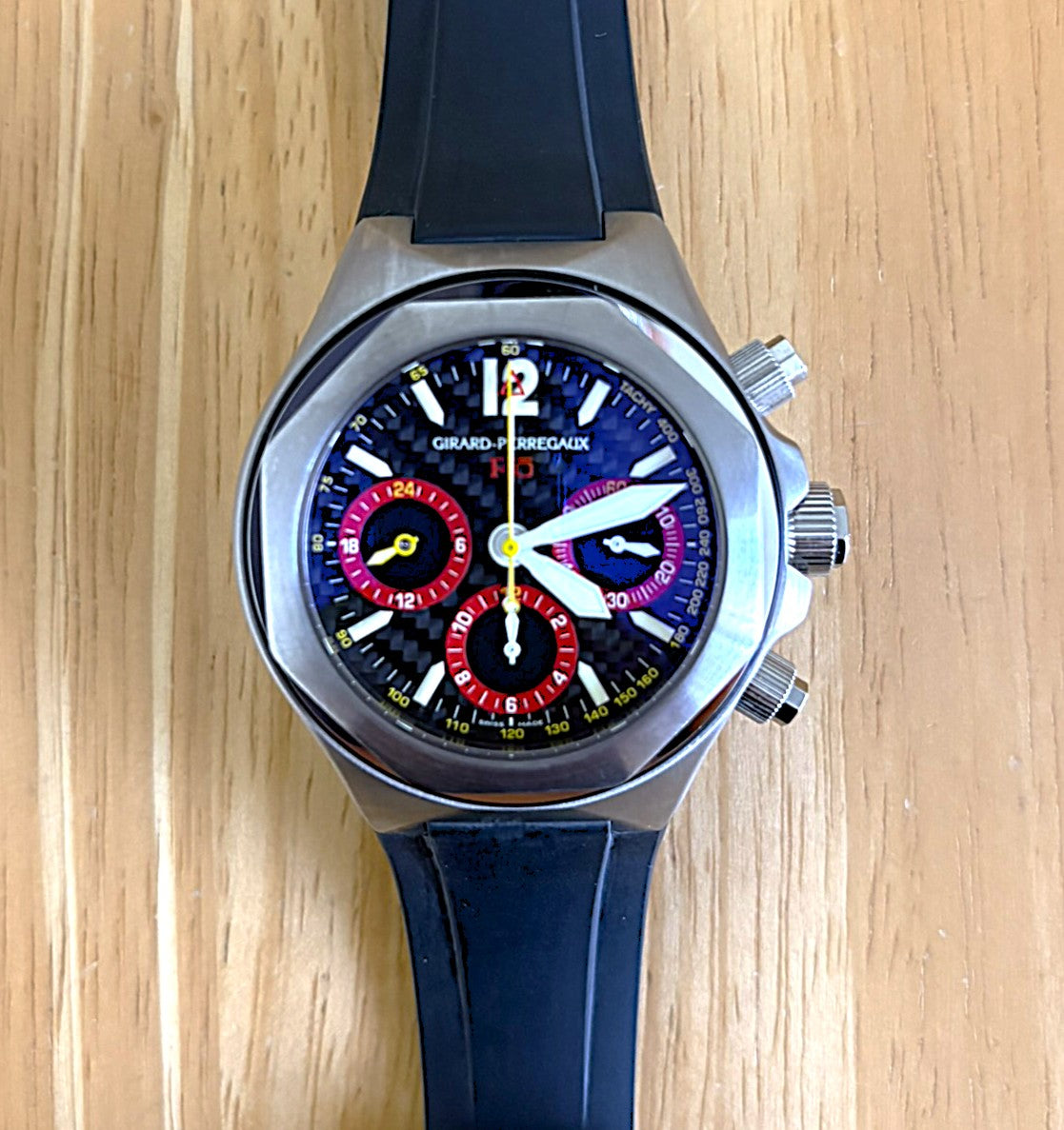 Girard Perregaux F40 Limited 80190-11-625G6D 500 pieces