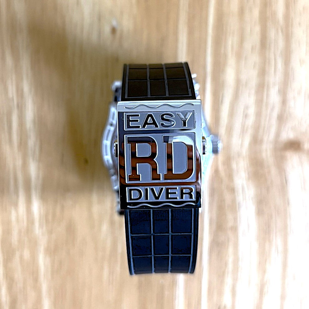 ROGER DUBUIS Easy Diver SE40.14.903.53R — NOS / Full Set — 40mm