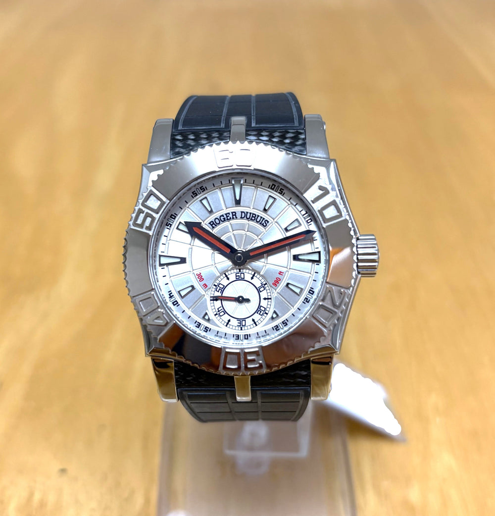 ROGER DUBUIS Easy Diver SE40.14.903.53R 40mm