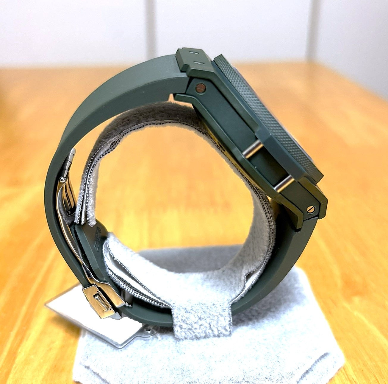 ウブロ ビッグバン グリーン 44mm 301.GI.5290.RG