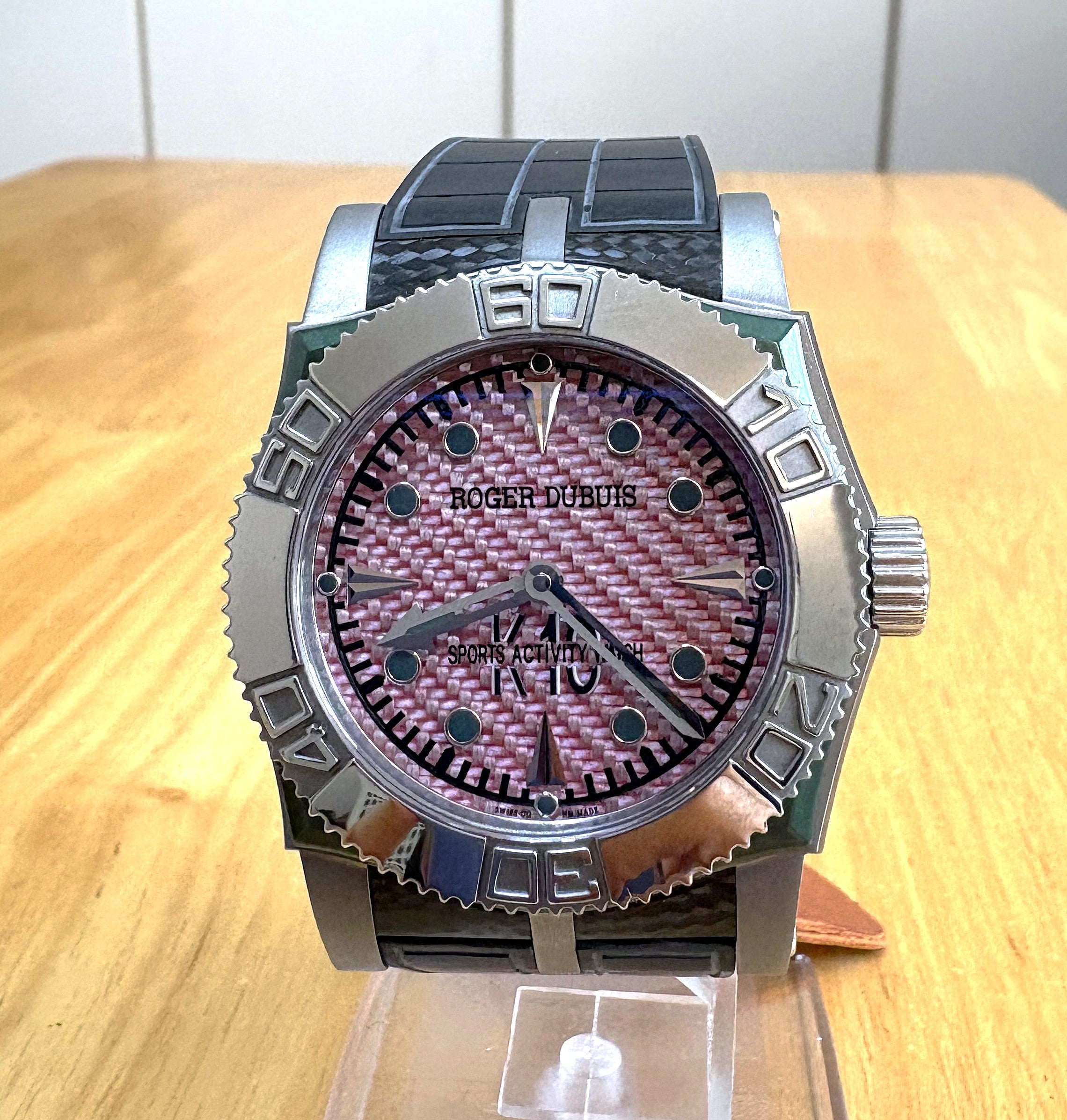 Roger Dubuis Easy Diver SE43 147.V/9 TX7/K10V