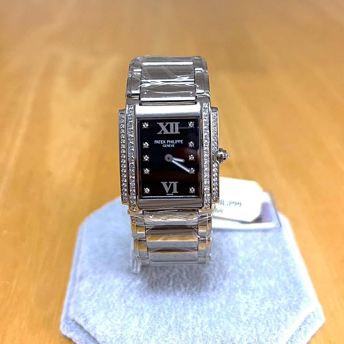 Patek Philippe Twenty‑4 4910/20G‑001 – 18K White Gold & Diamonds Unworn / Full Set