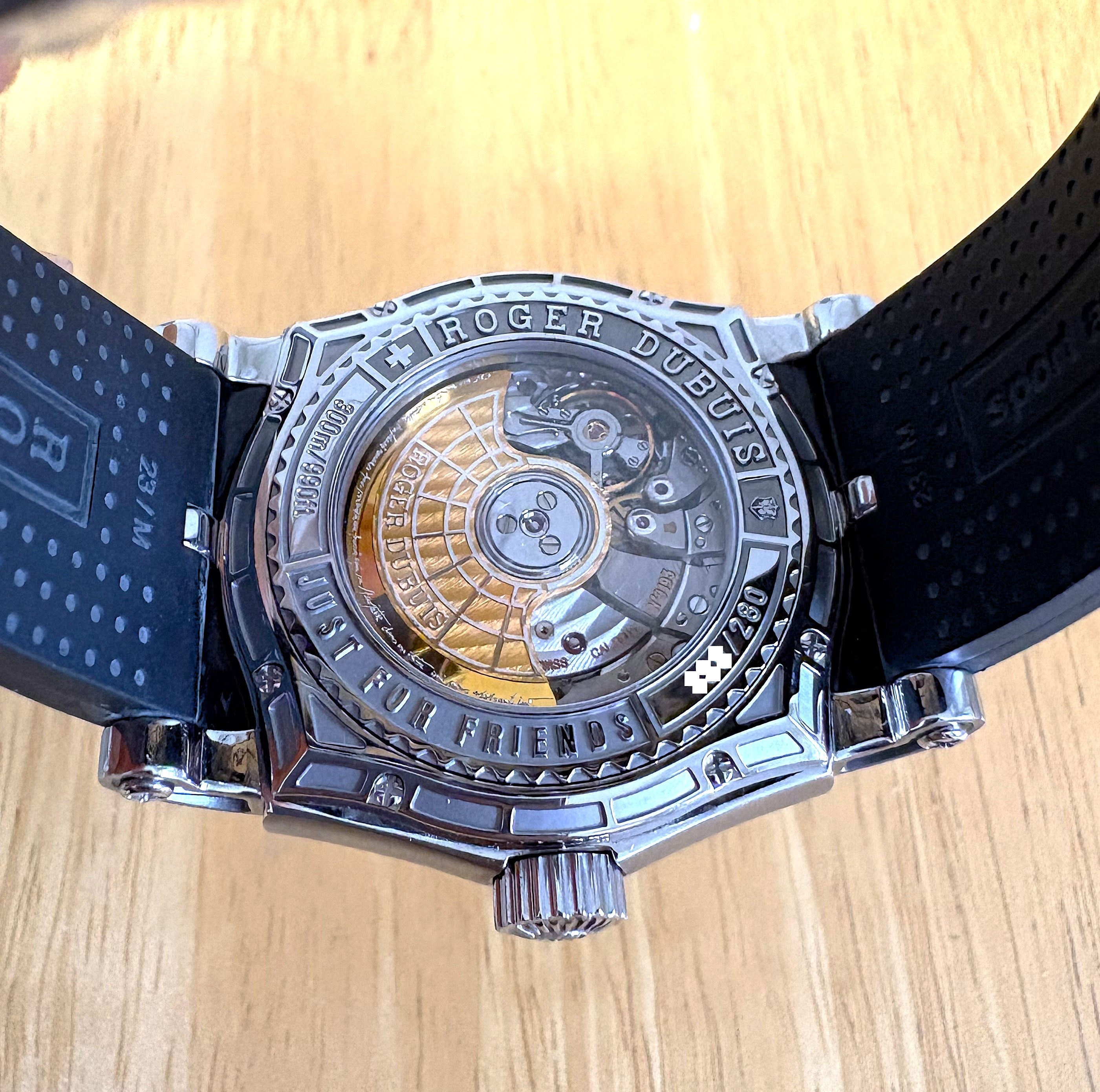 ロジェ・デュブイ シンパシー イージーダイバー SE40.14.9/0 K9.53R SS/WG — NOS / フルセット — 40mm