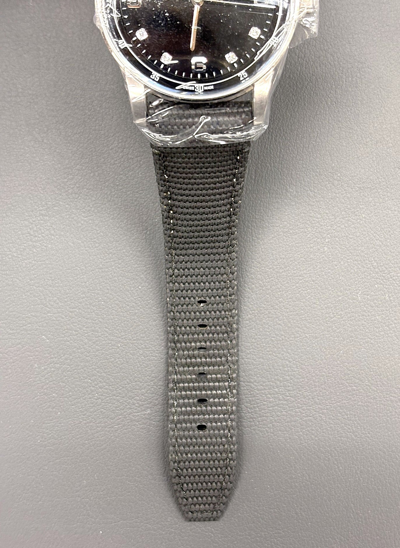 Audemars Piguet Very Good Condition 15210.BC.OO.A002KB.02 Full Set