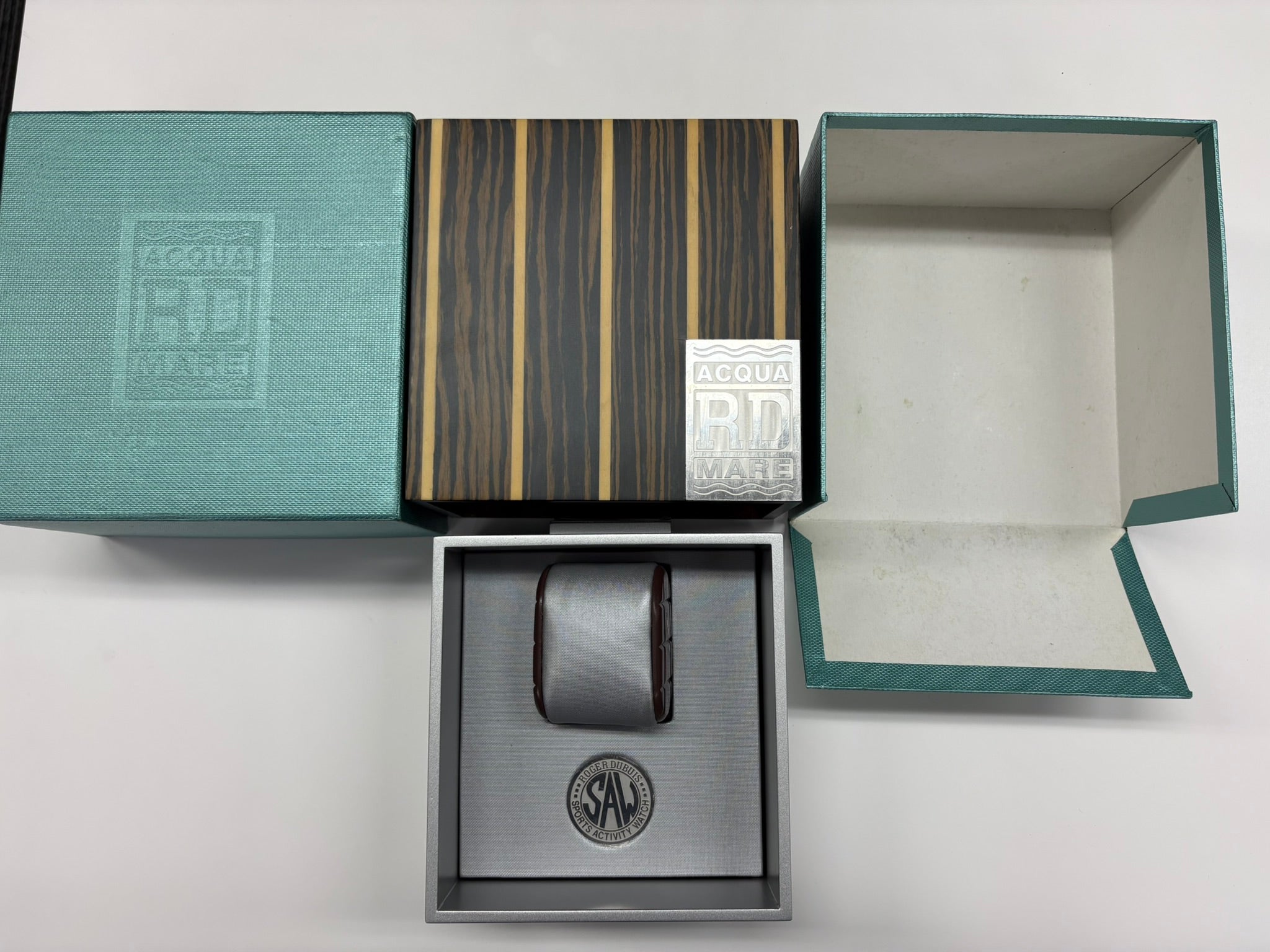 Roger Dubuis Easy Diver SE43 147.R9 TX4/K10R New Old Stock