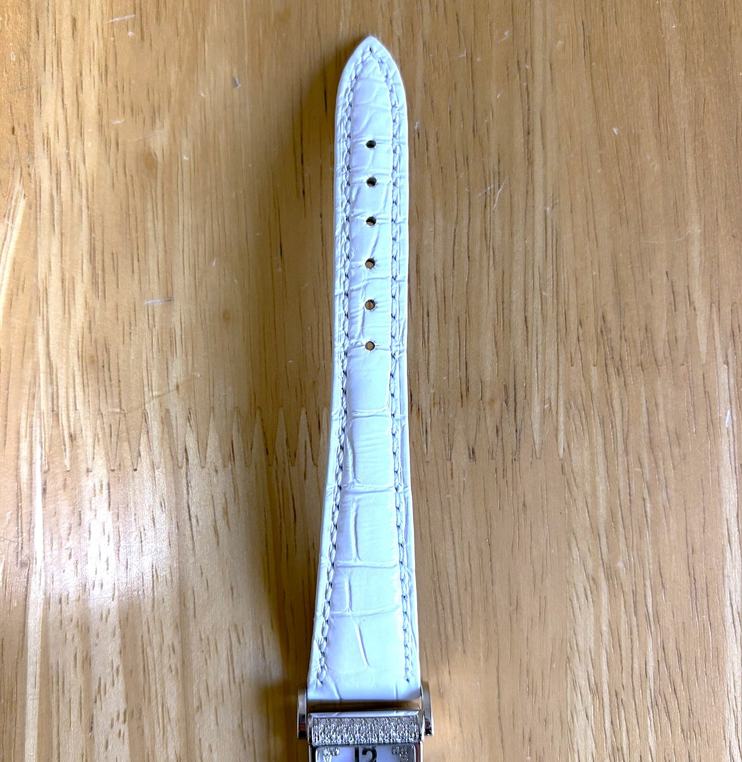 Audemars Piguet Canape Quartz with Diamonds 67381BC/Z/0001CR/01 (used condition)