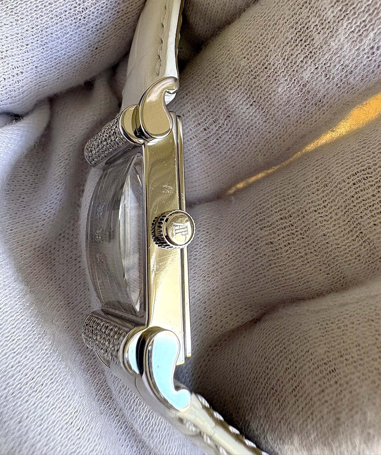 Audemars Piguet Canape Quartz with Diamonds 67381BC/Z/0001CR/01 (used condition)