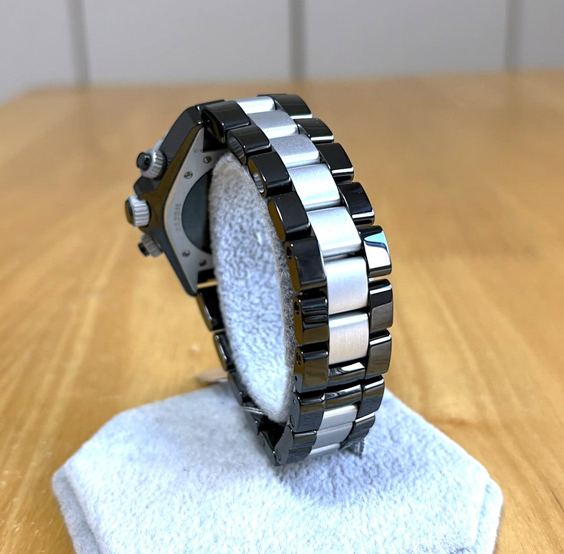 Chanel J12 Superleggera H1624 (used condition)