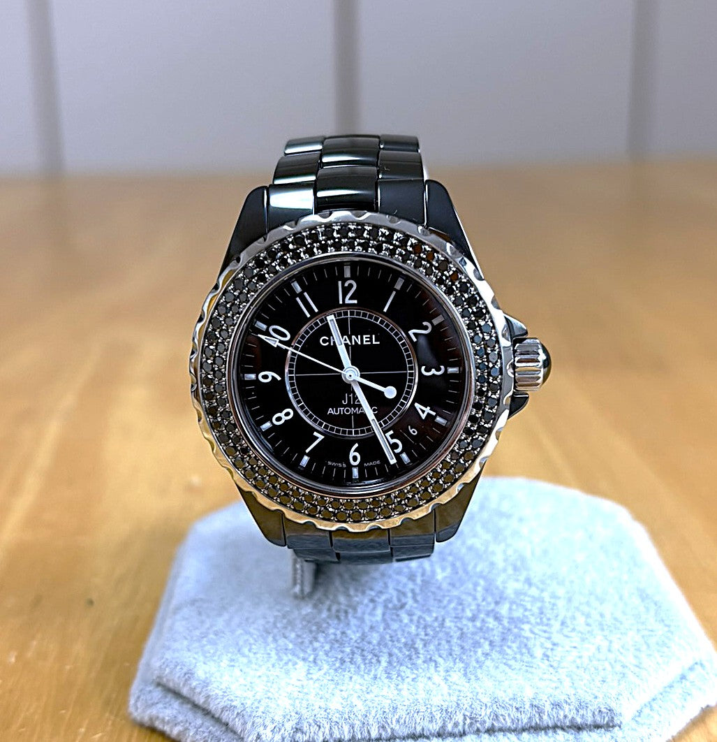 Chanel J12 H1417 (used condition)