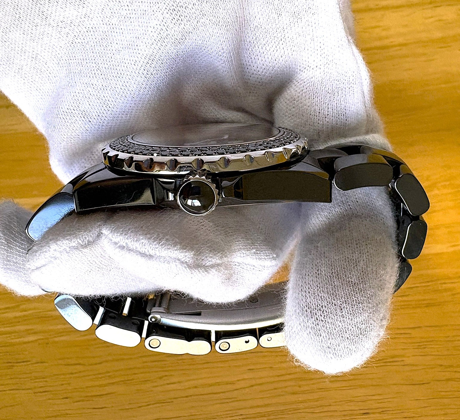 Chanel J12 H1417 (used condition)