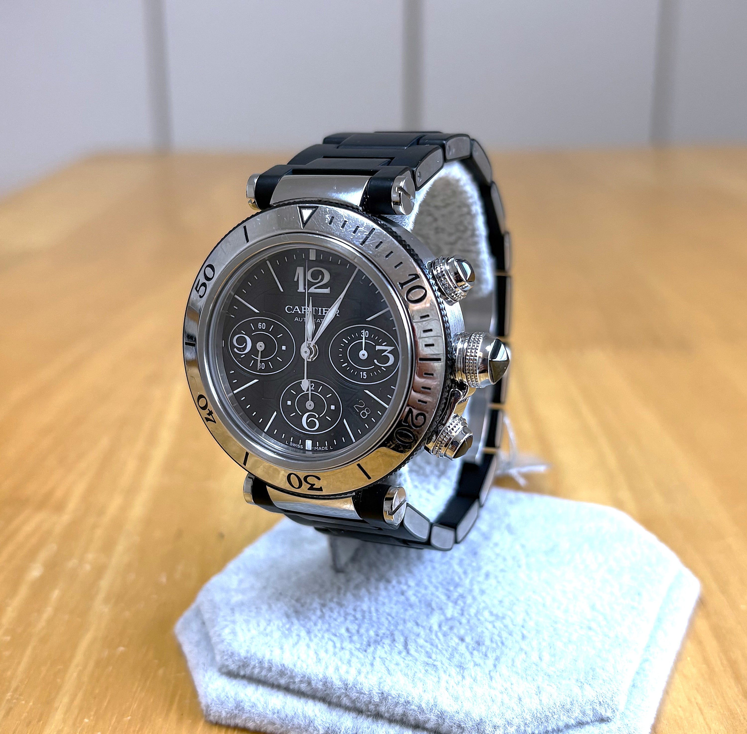 Cartier Pasha Seatimer W31088U2 (used condition)