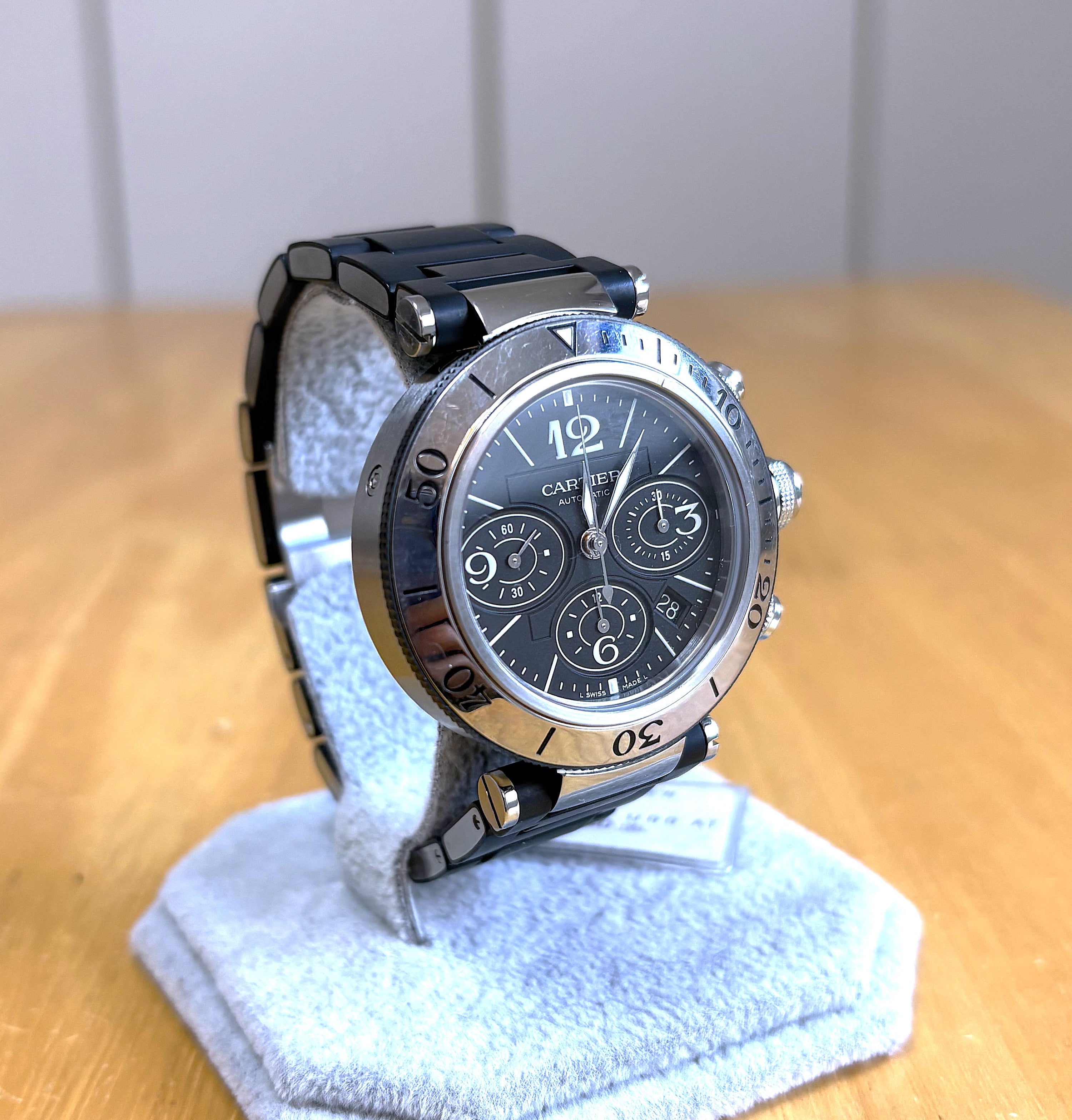 Cartier Pasha Seatimer W31088U2 (used condition)