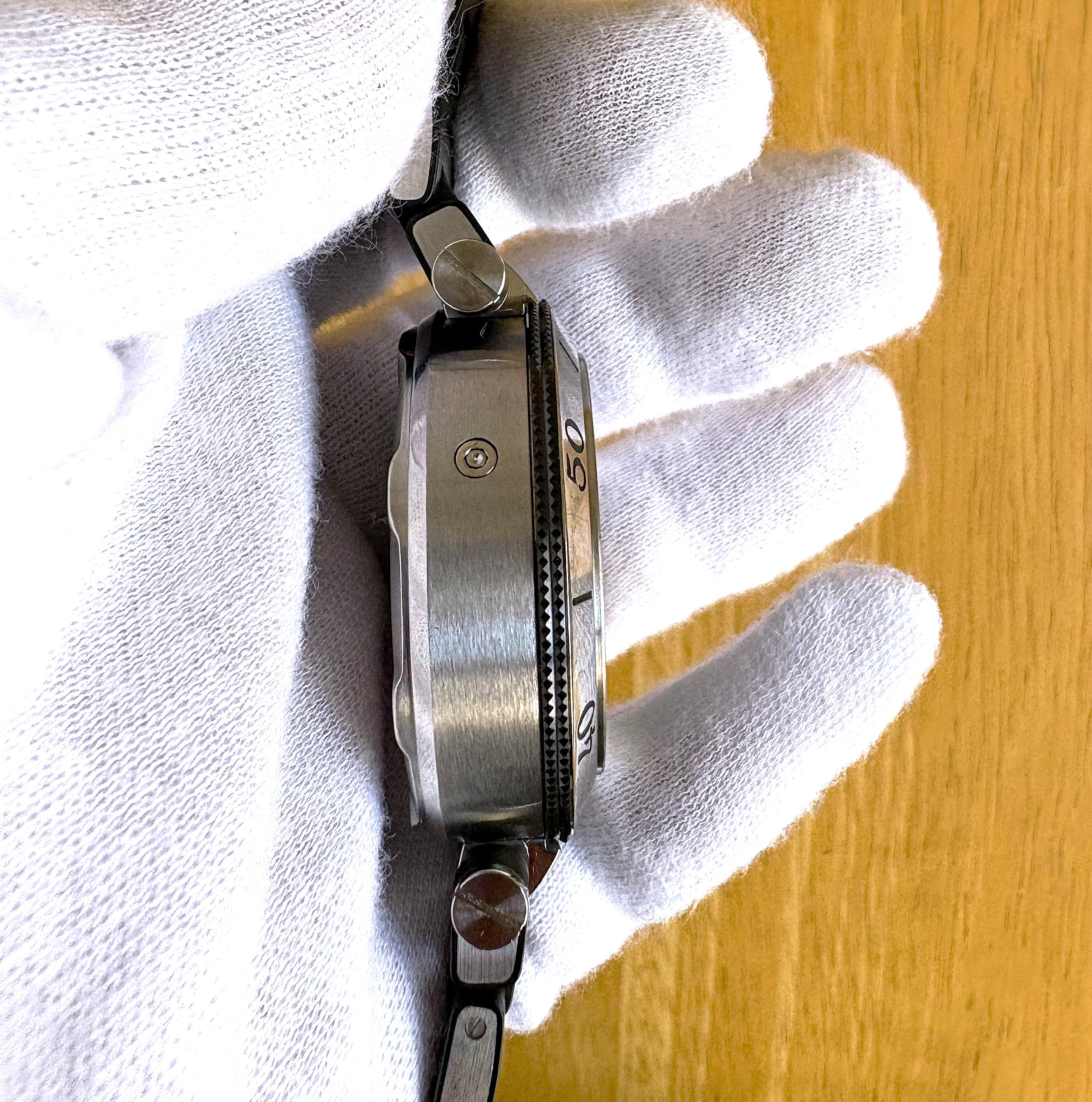 Cartier Pasha Seatimer W31088U2 (used condition)