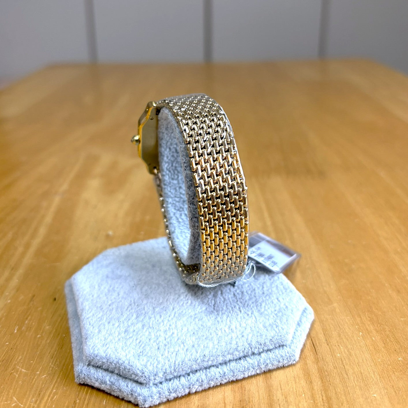 Cartier Yellow Gold Diamond Watch 810740007 (used condition)