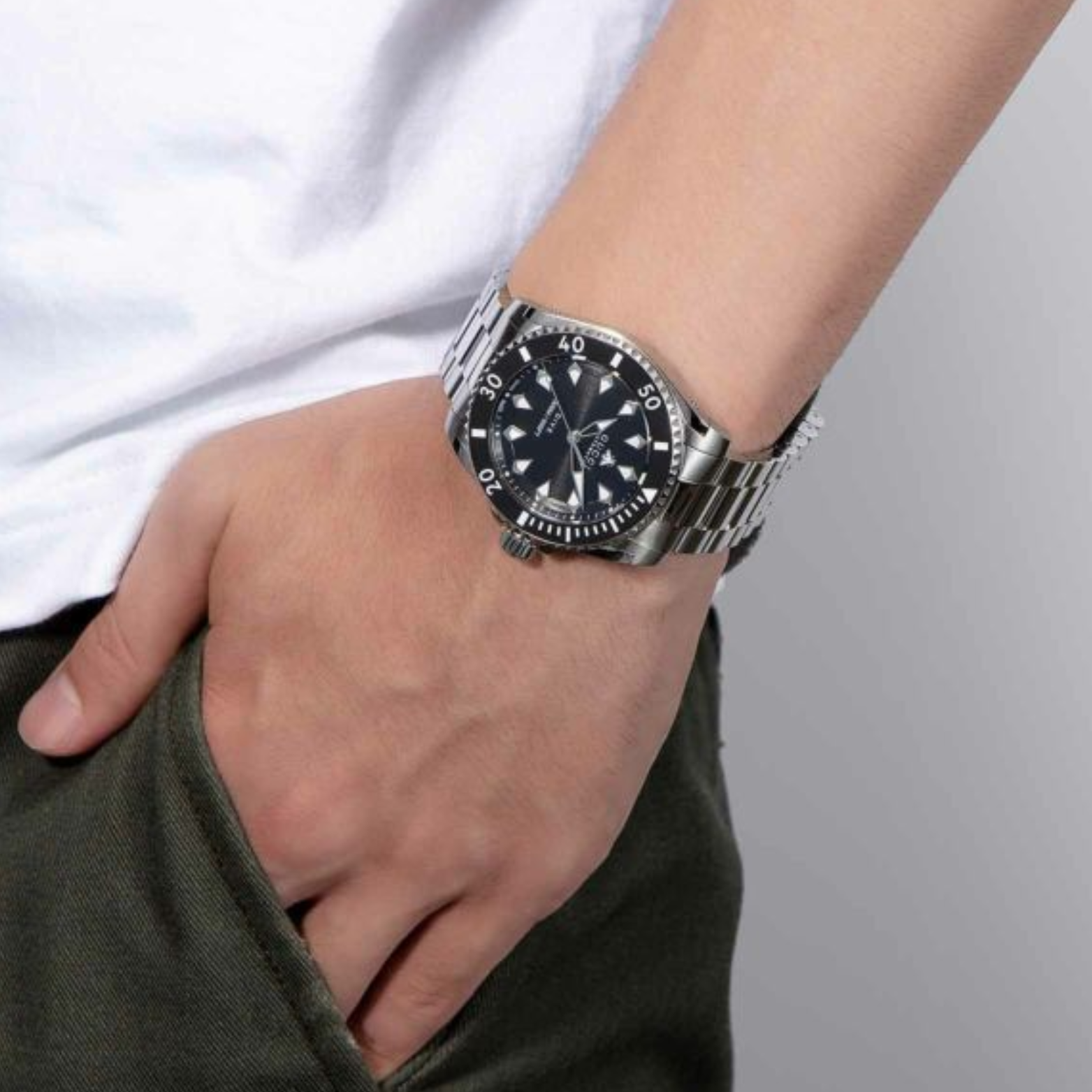 GUCCI Dive Automatic YA136353 – Time Japan GUCCI Dive Automatic YA136353 – Time Japan